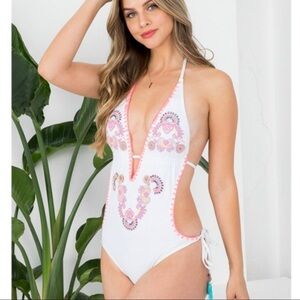 The ESTRELLA Embroidered Monokini